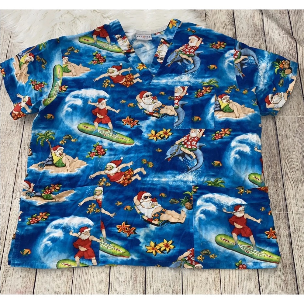 Peaches uniform Hawaiin Santa Claus scrub top size 3x.